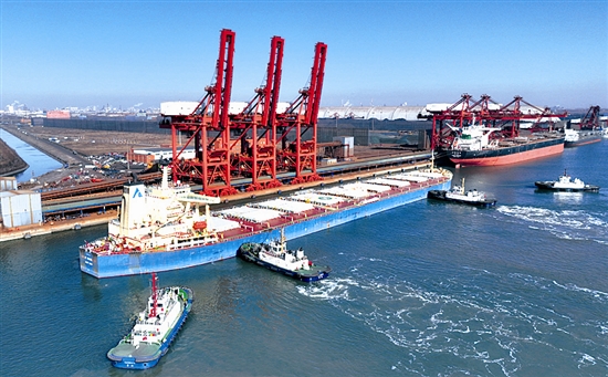 河北唐山港2023年�物吞吐量同比增�L9.53%